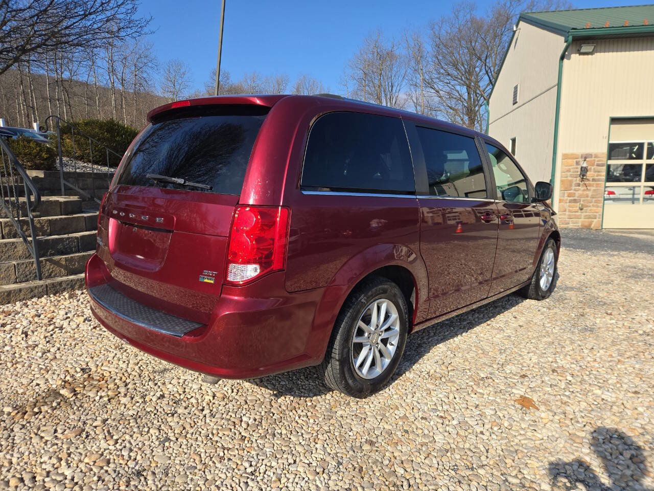 Used 2019 Dodge Grand Caravan SXT image 8