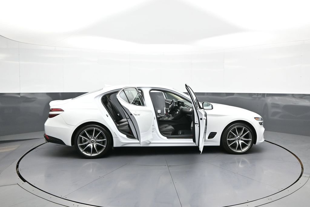 Used 2023 Genesis G70 2.0T AWD/4WD image 41