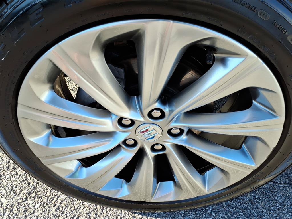 Used 2024 Buick Envista Avenir FWD image 11