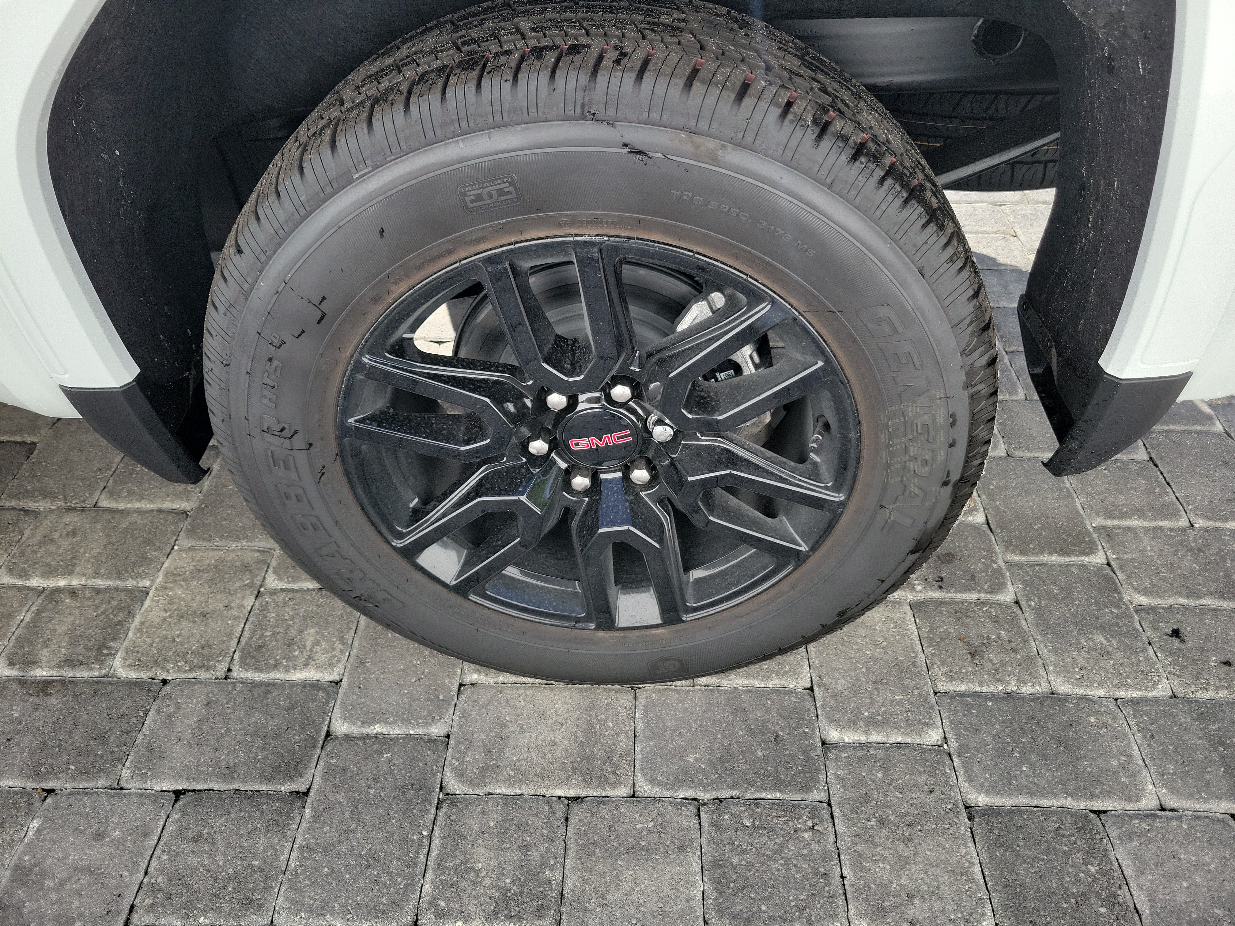New 2026 GMC Sierra 1500 Elevation w/ Elevation Premium Package AWD/4WD image 12