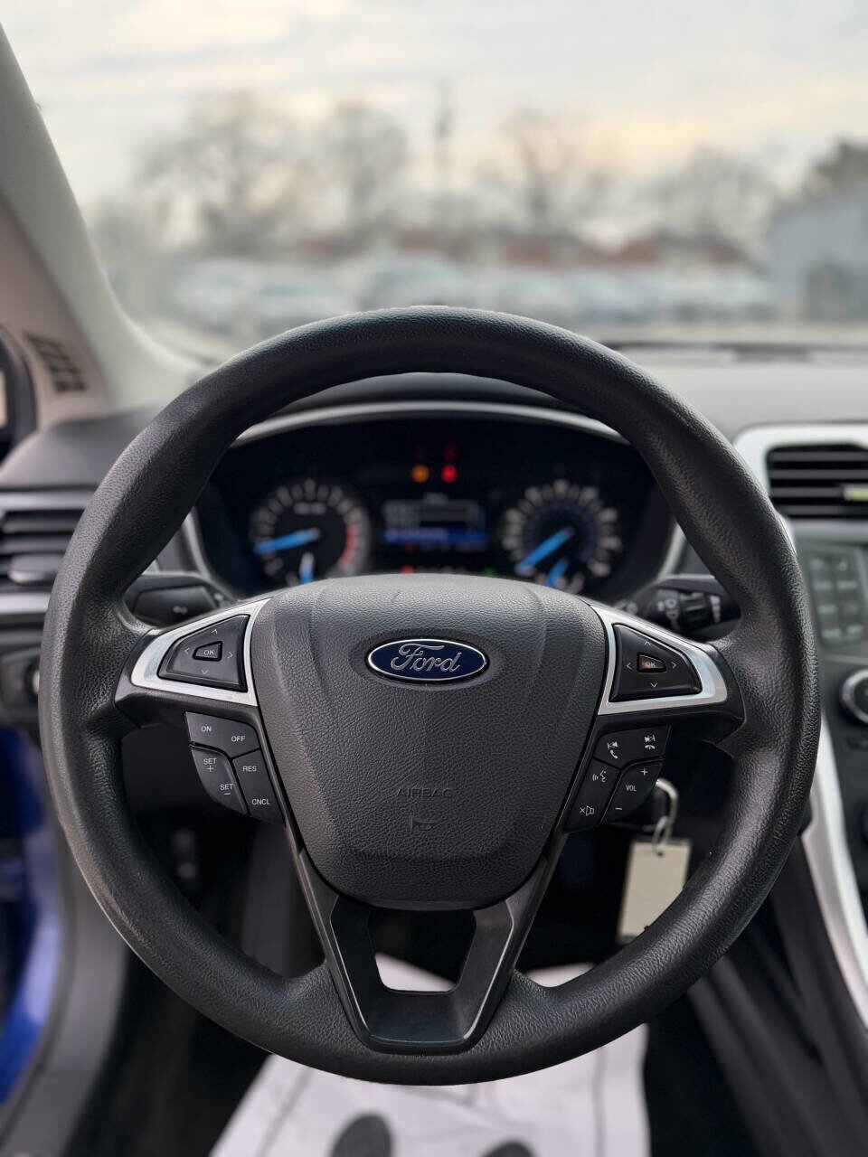 Used 2016 Ford Fusion SE image 8