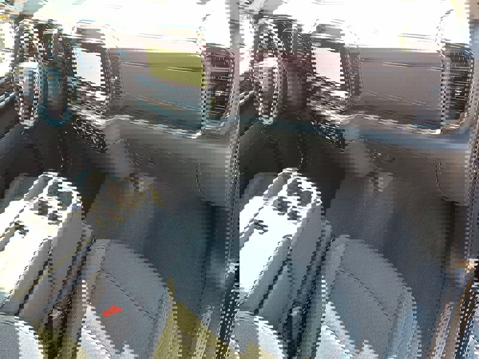 Used 2023 Chevrolet Silverado 1500 LT image 32