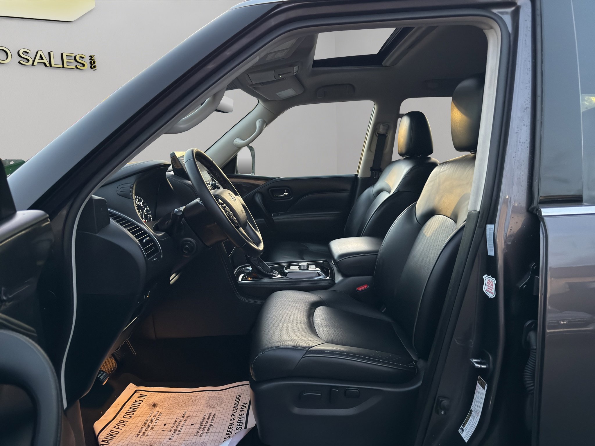 Used 2024 INFINITI QX80 Luxe image 9