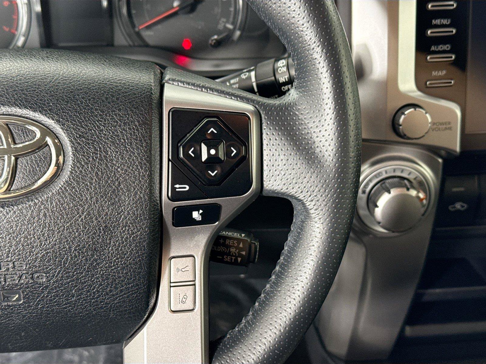 Used 2021 Toyota 4Runner SR5 AWD/4WD image 17