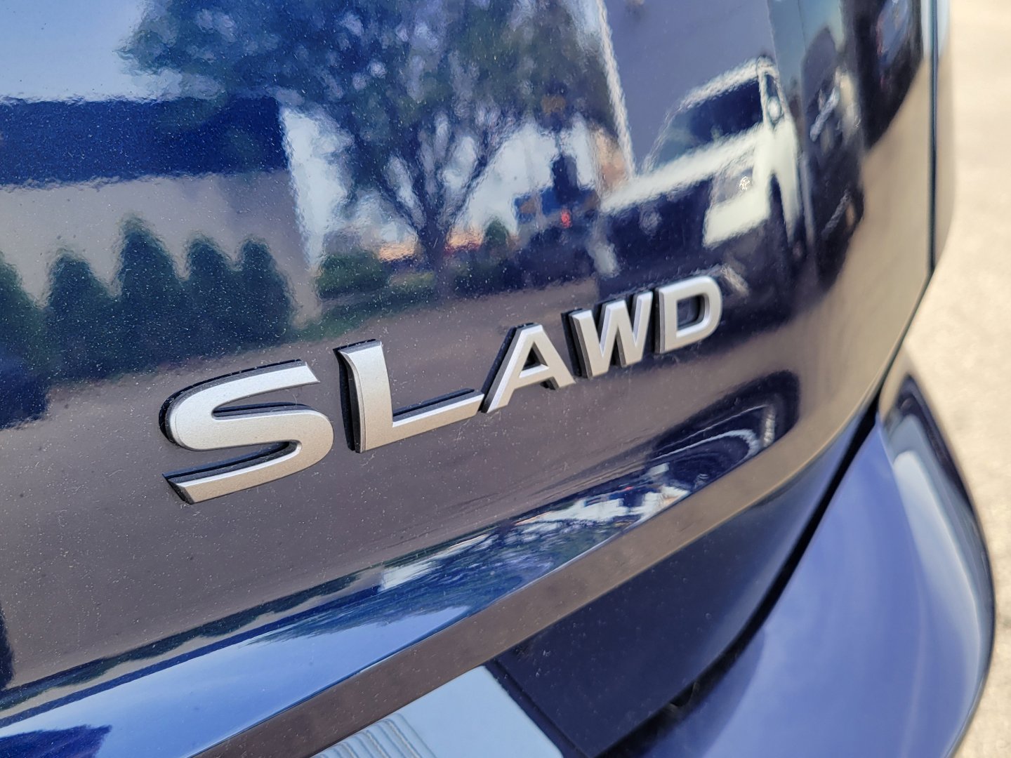 Certified 2025 Nissan Rogue SL AWD/4WD image 6