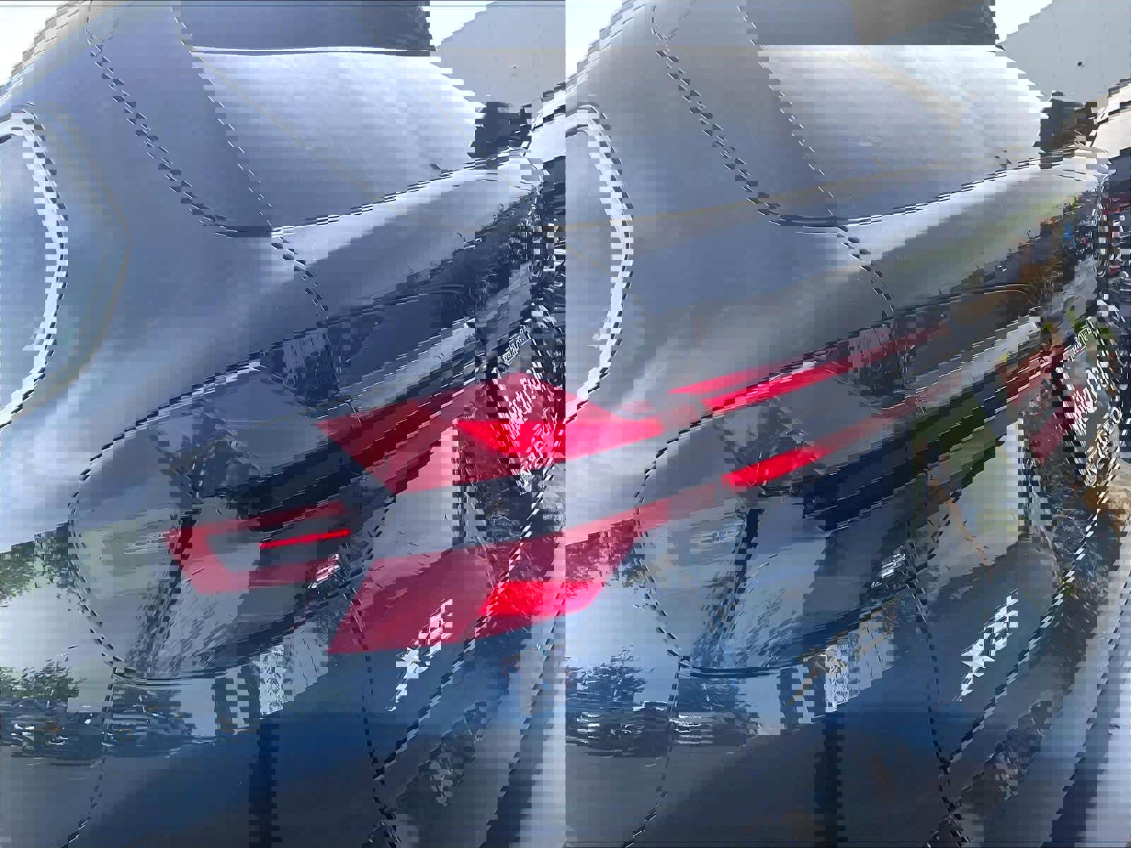 Used 2024 BMW X5 xDrive40i w/ Premium Package image 31