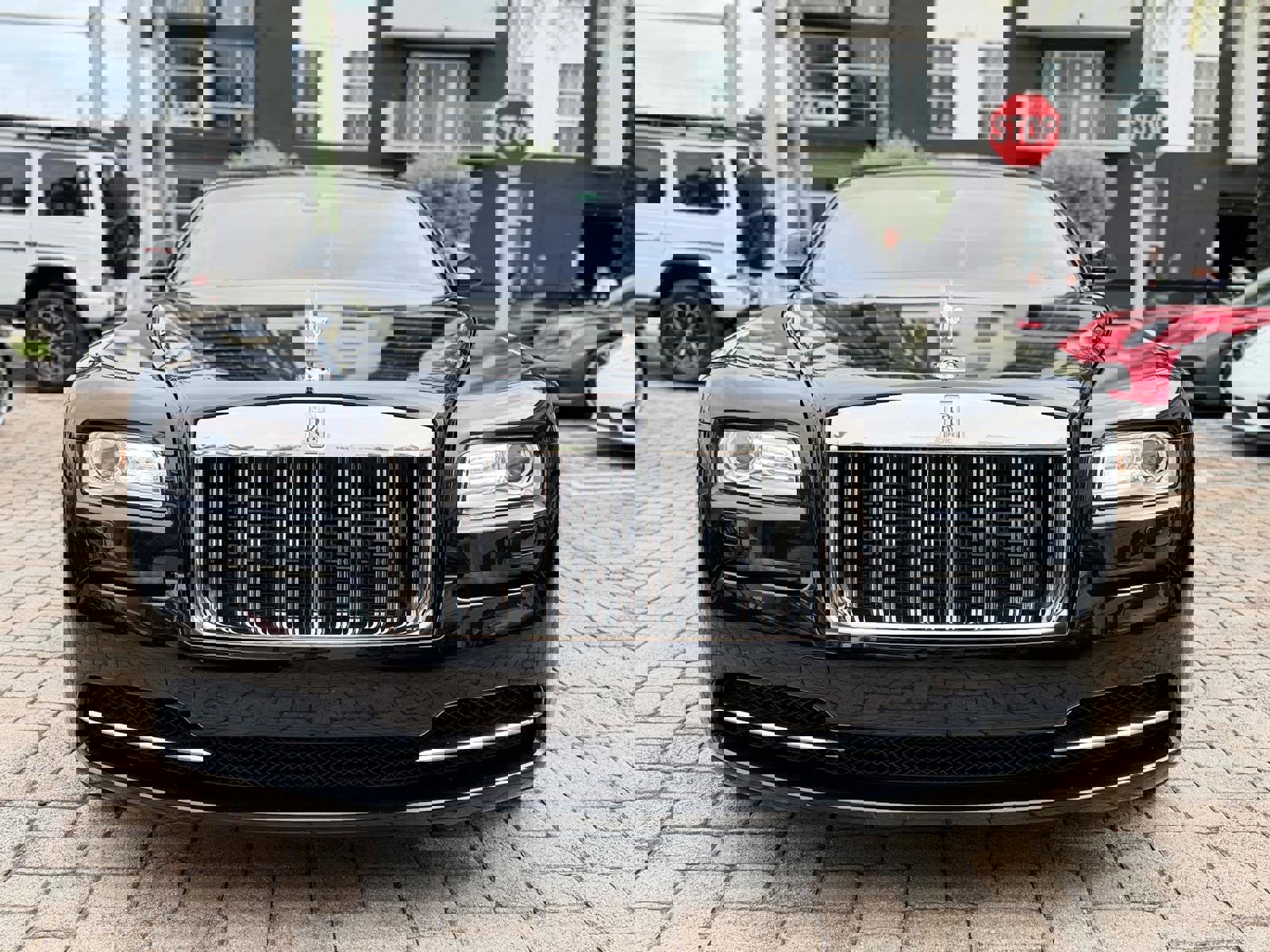 Used 2016 Rolls-Royce Wraith image 7