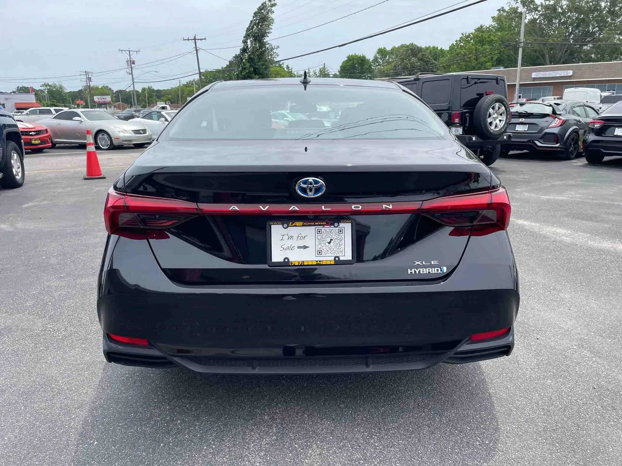 Used 2019 Toyota Avalon XLE image 5