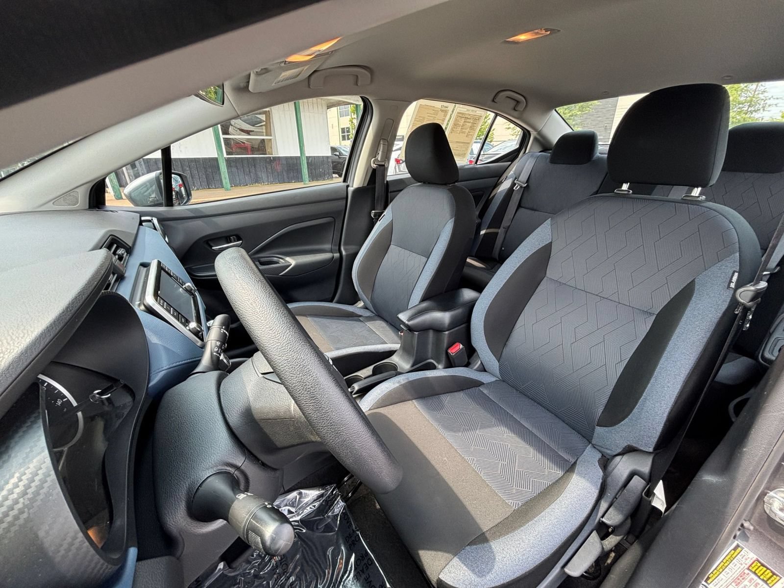 Used 2025 Nissan Versa SV FWD image 34