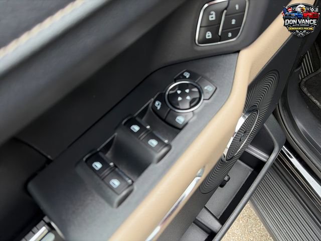 Used 2024 Ford Expedition Limited AWD/4WD image 11