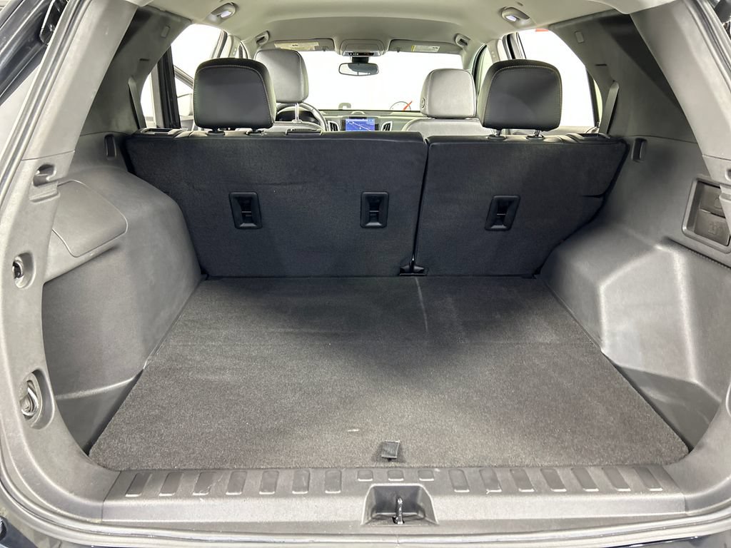 Used 2022 Chevrolet Equinox Premier FWD image 20