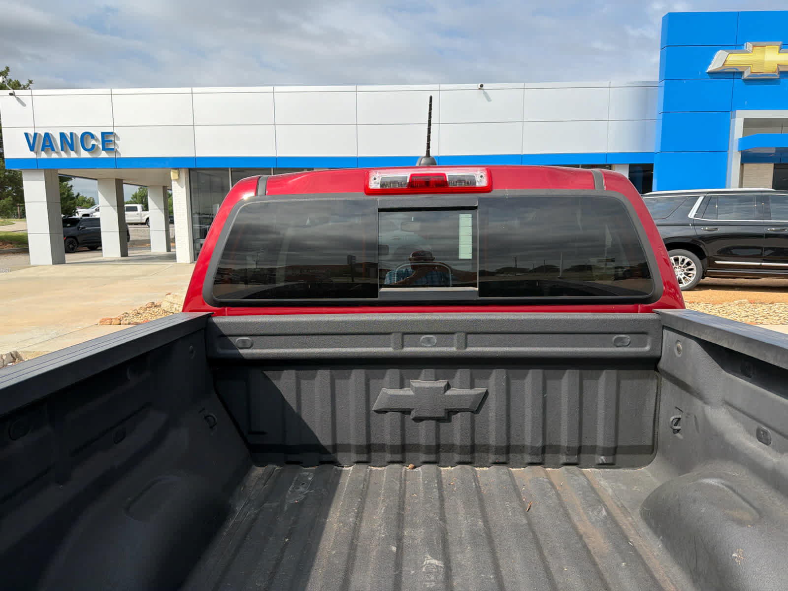 Used 2021 Chevrolet Colorado LT w/ LT Convenience Package AWD/4WD image 8