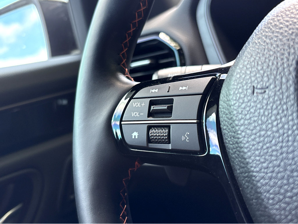 Used 2025 Honda Pilot TrailSport image 18