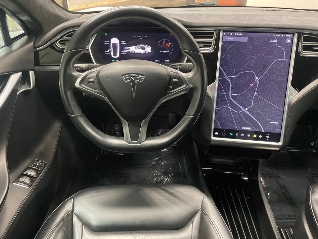 Used 2015 Tesla Model S 70 image 18