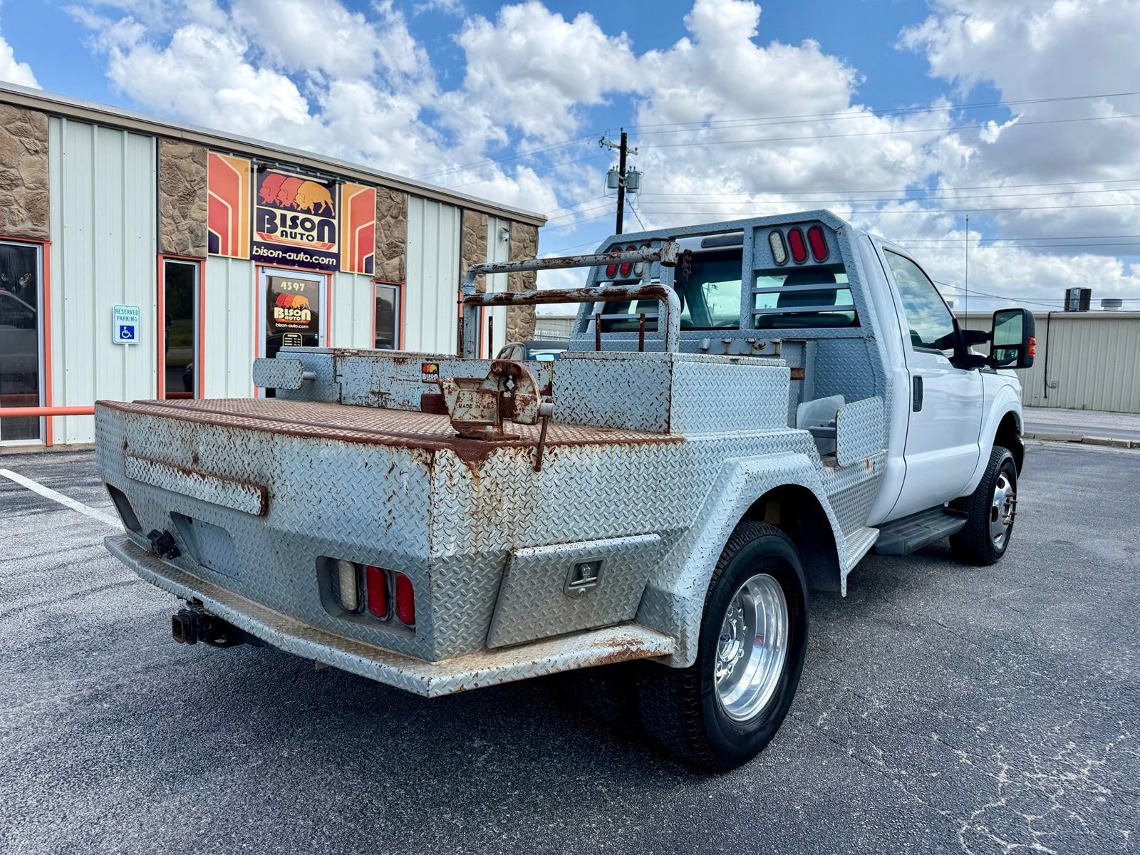 Used 2016 Ford F350 XL w/ Power Equipment Group AWD/4WD image 3