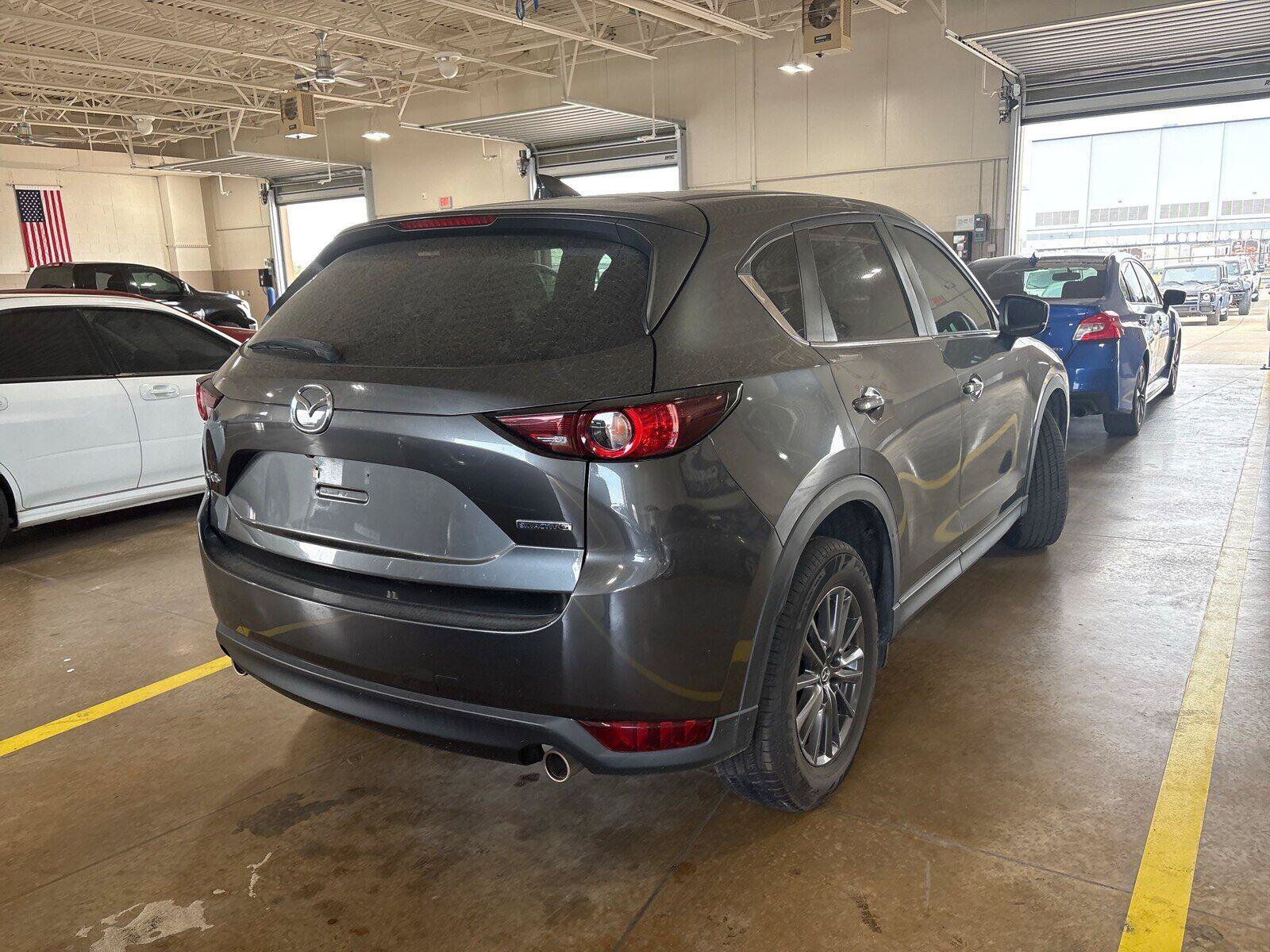 Used 2020 MAZDA CX-5 Touring FWD image 3