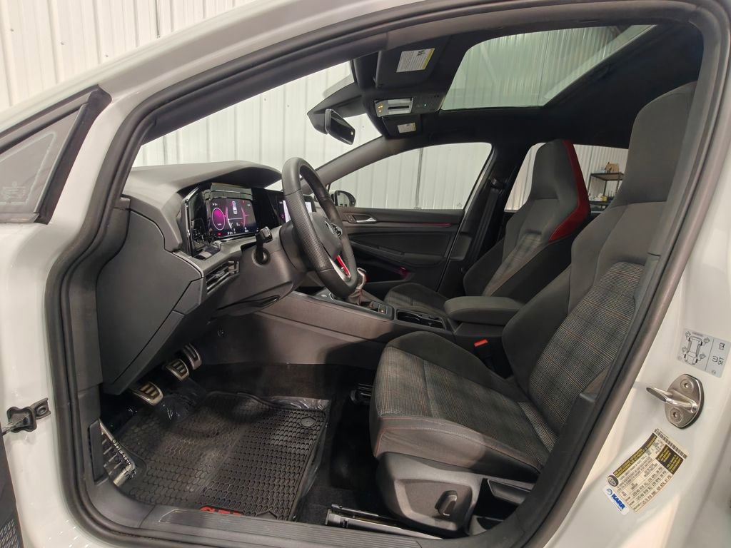 Used 2022 Volkswagen GTI SE FWD image 27