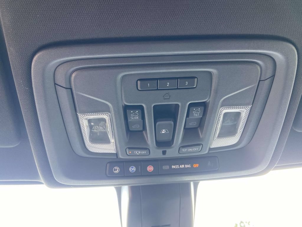 Used 2020 GMC Sierra 1500 AT4 w/ AT4 Premium Package AWD/4WD image 25