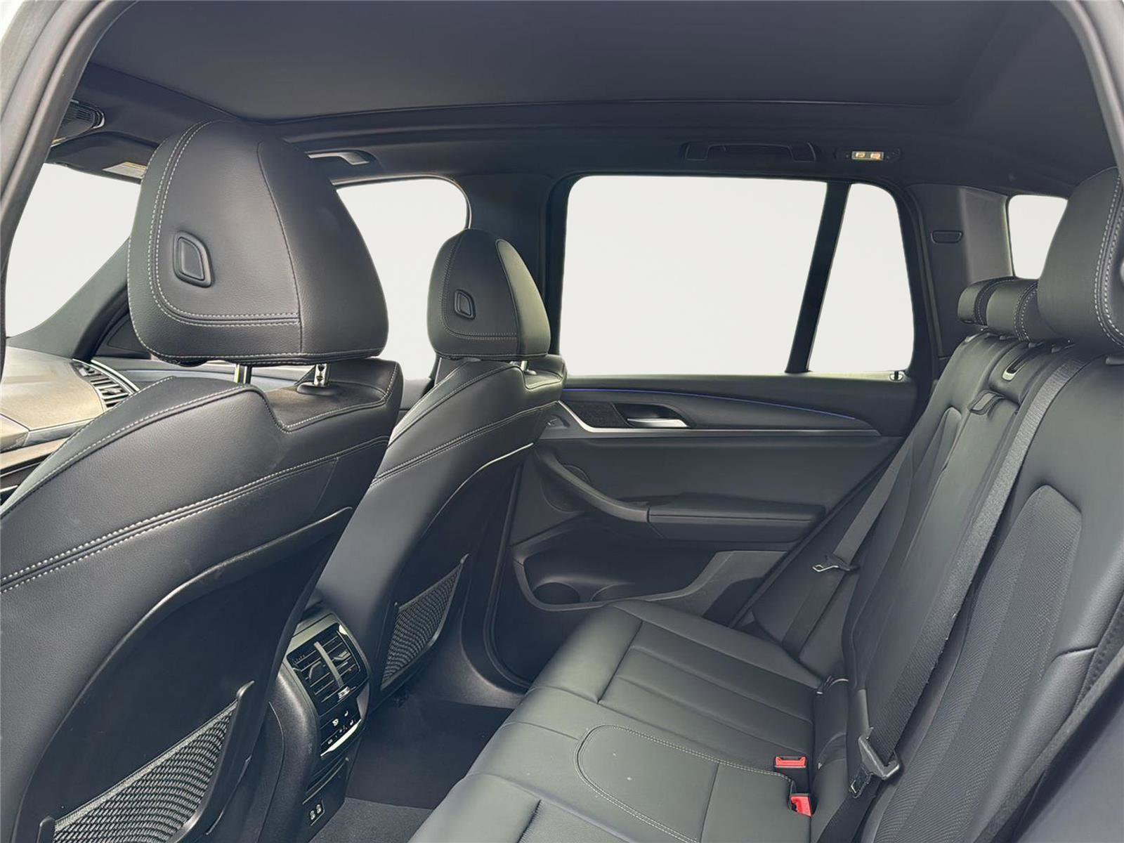 Used 2024 BMW X3 xDrive30i w/ Convenience Package image 25