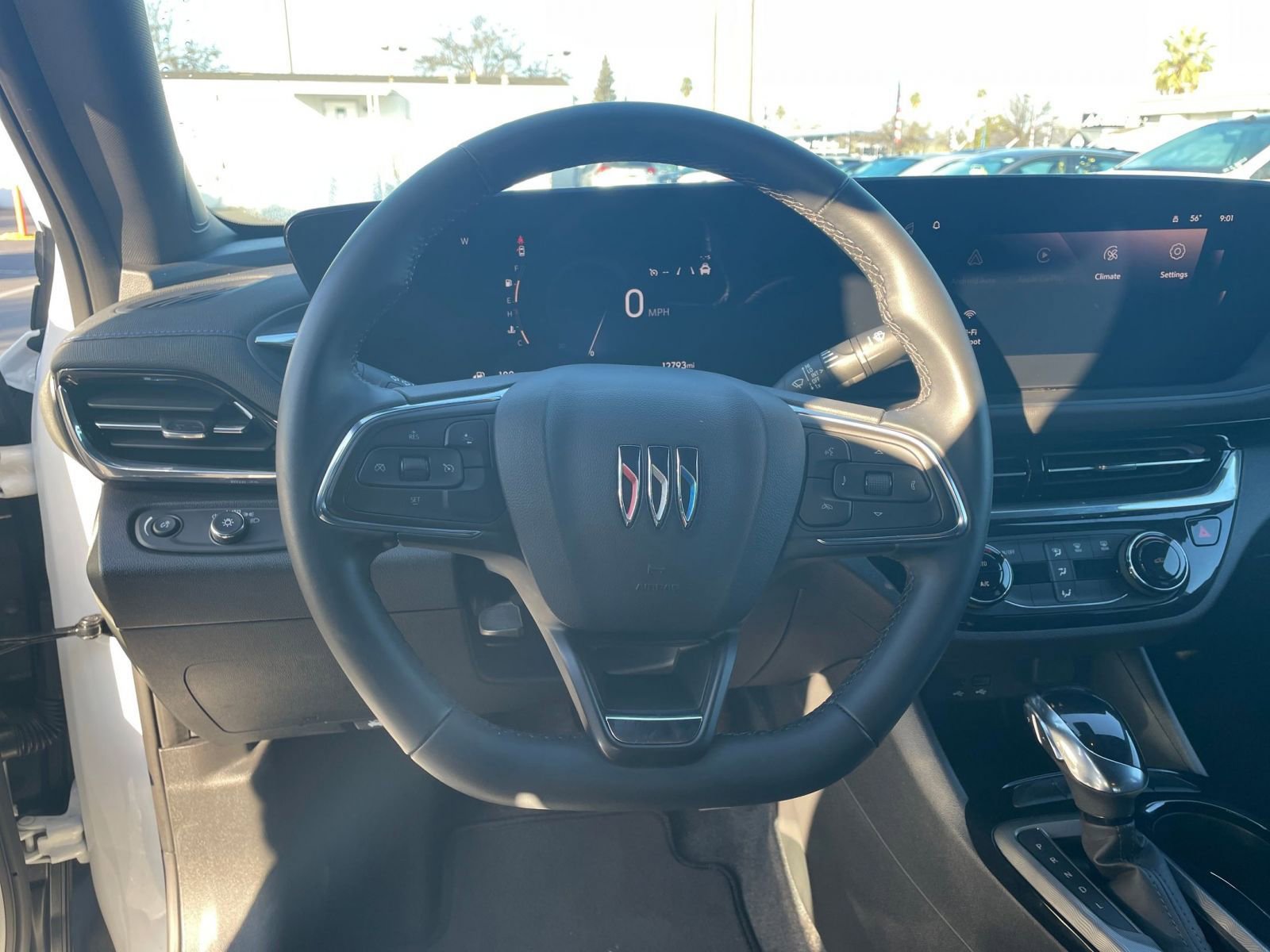 Used 2025 Buick Envista Sport Touring image 29