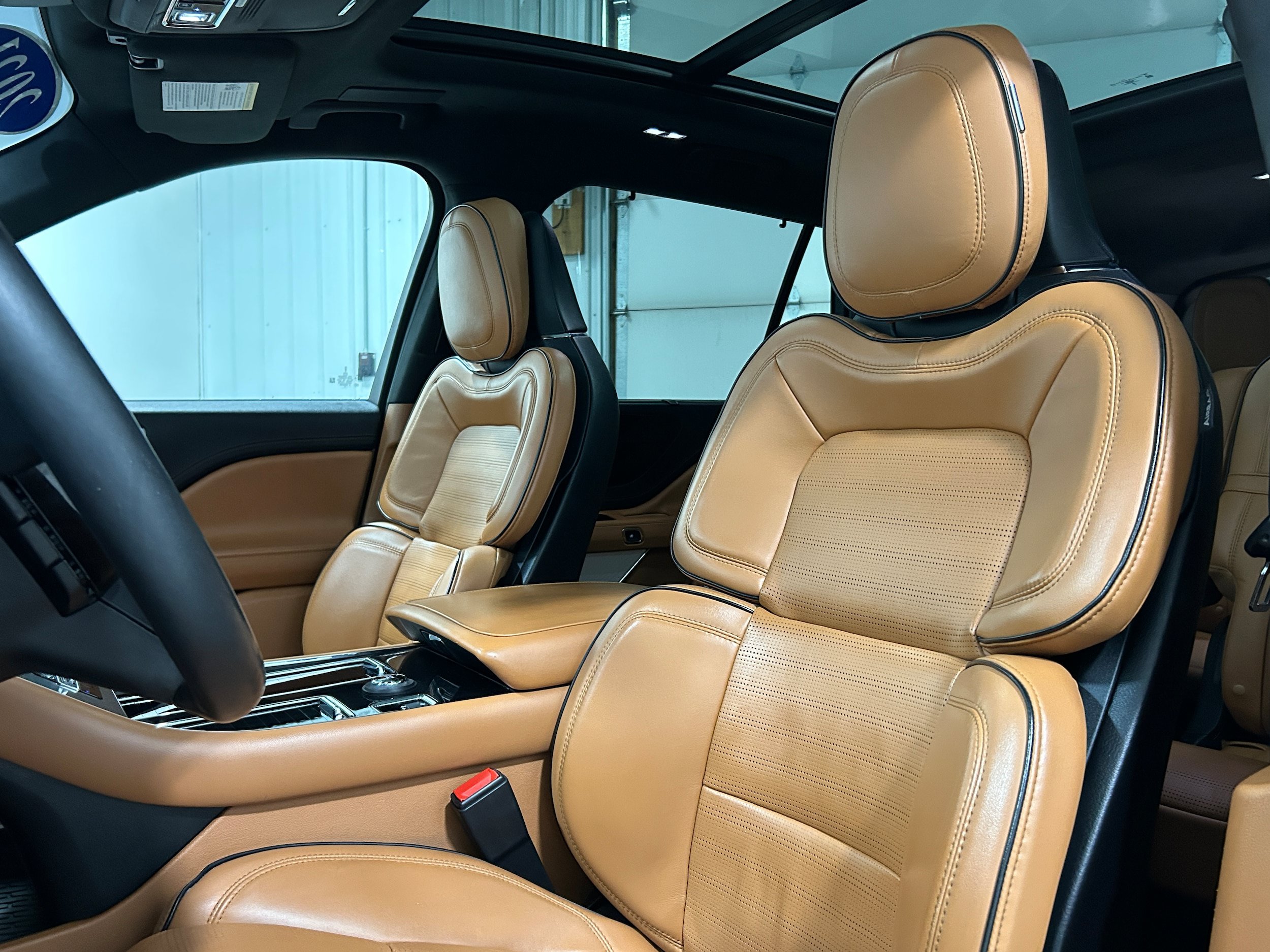 Used 2021 Lincoln Aviator Black Label w/ Dynamic Handling Package AWD/4WD image 25