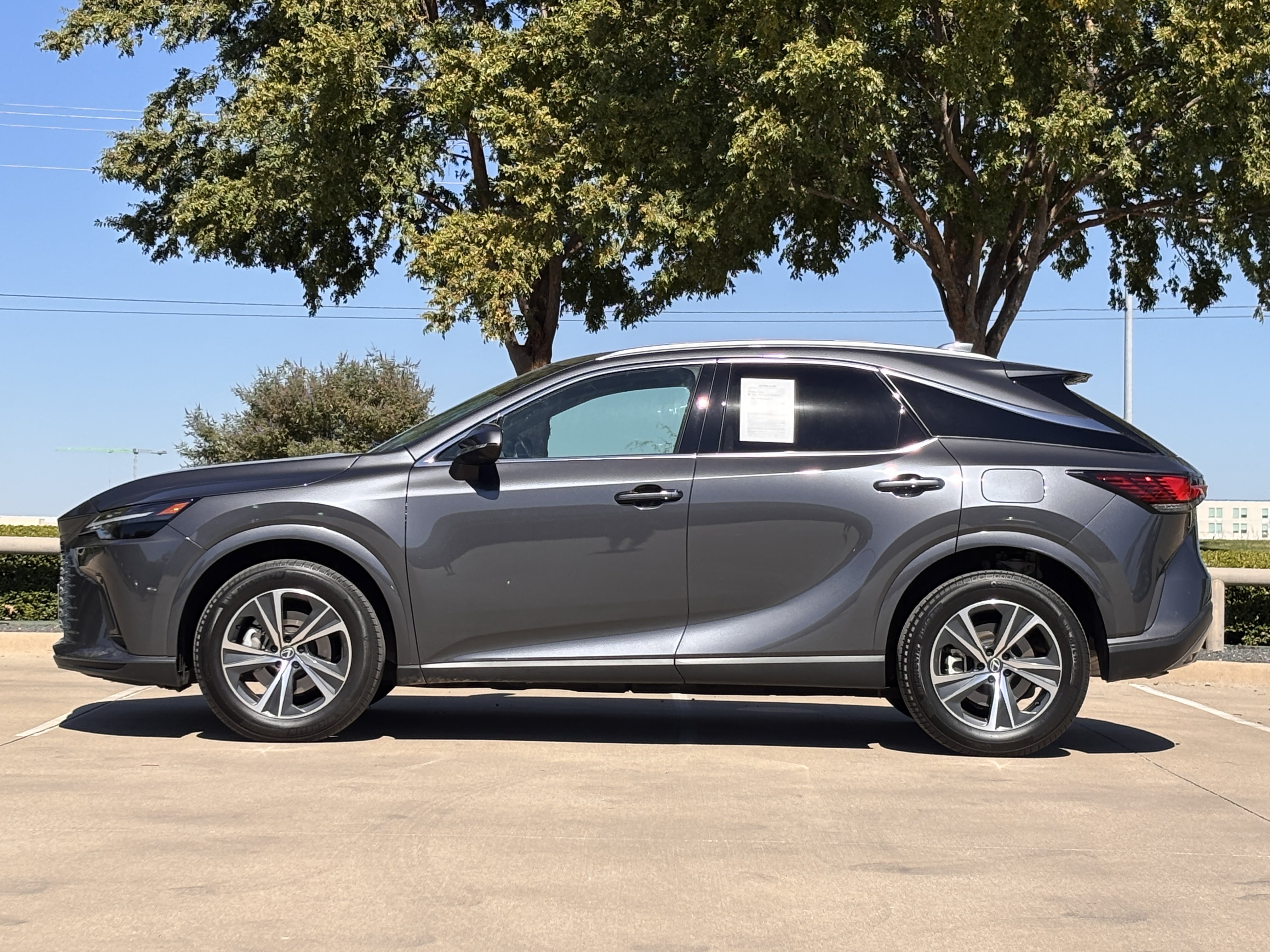 Used 2026 Lexus RX 350 Premium w/ Convenience Package FWD image 2