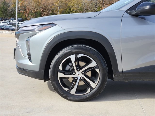 Certified 2024 Chevrolet Trax RS w/ Driver Confidence Package image 10