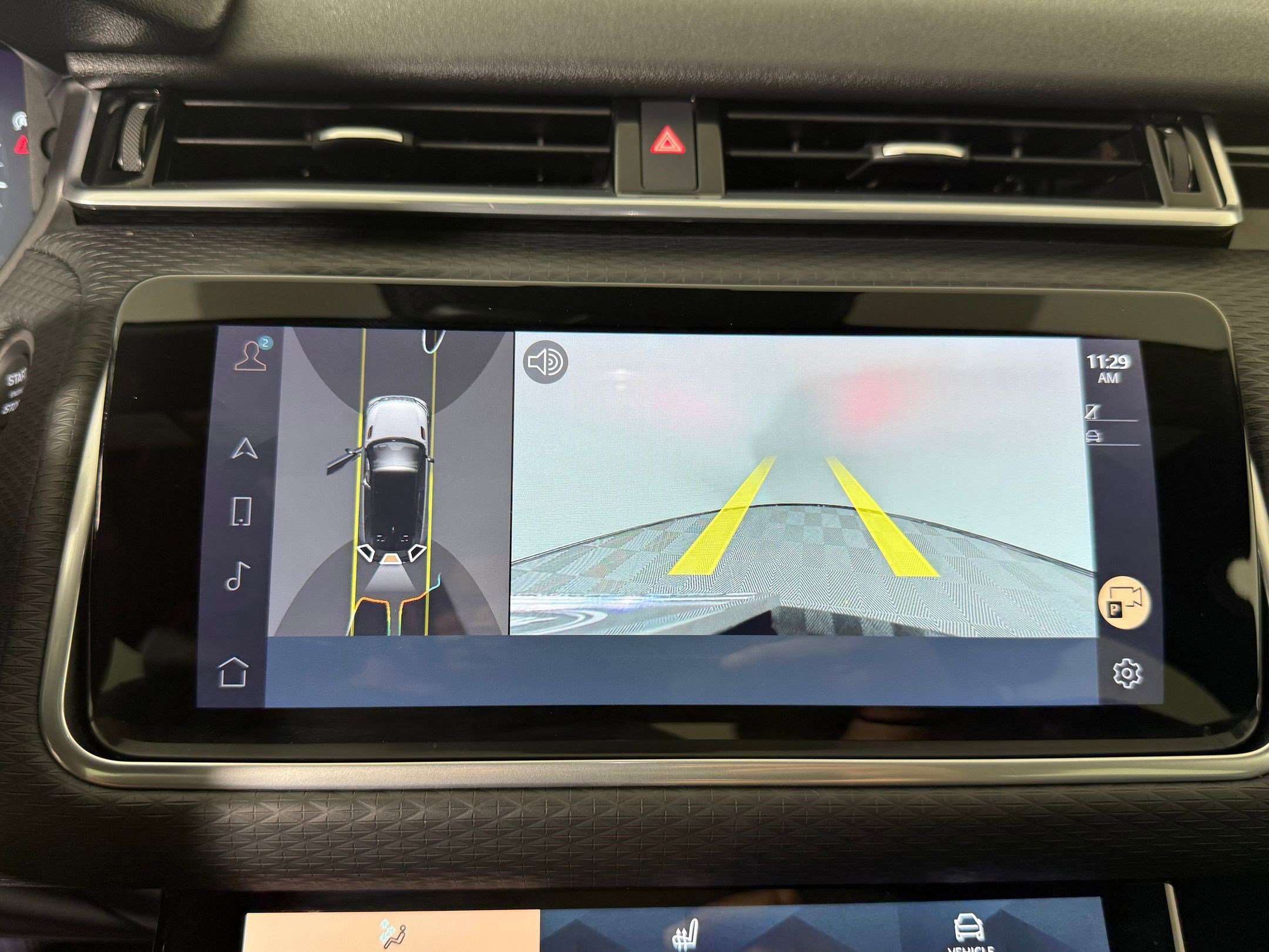 Used 2023 Land Rover Range Rover Velar R-Dynamic S image 24