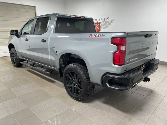 Used 2023 Chevrolet Silverado 1500 LT Trail Boss AWD/4WD image 4