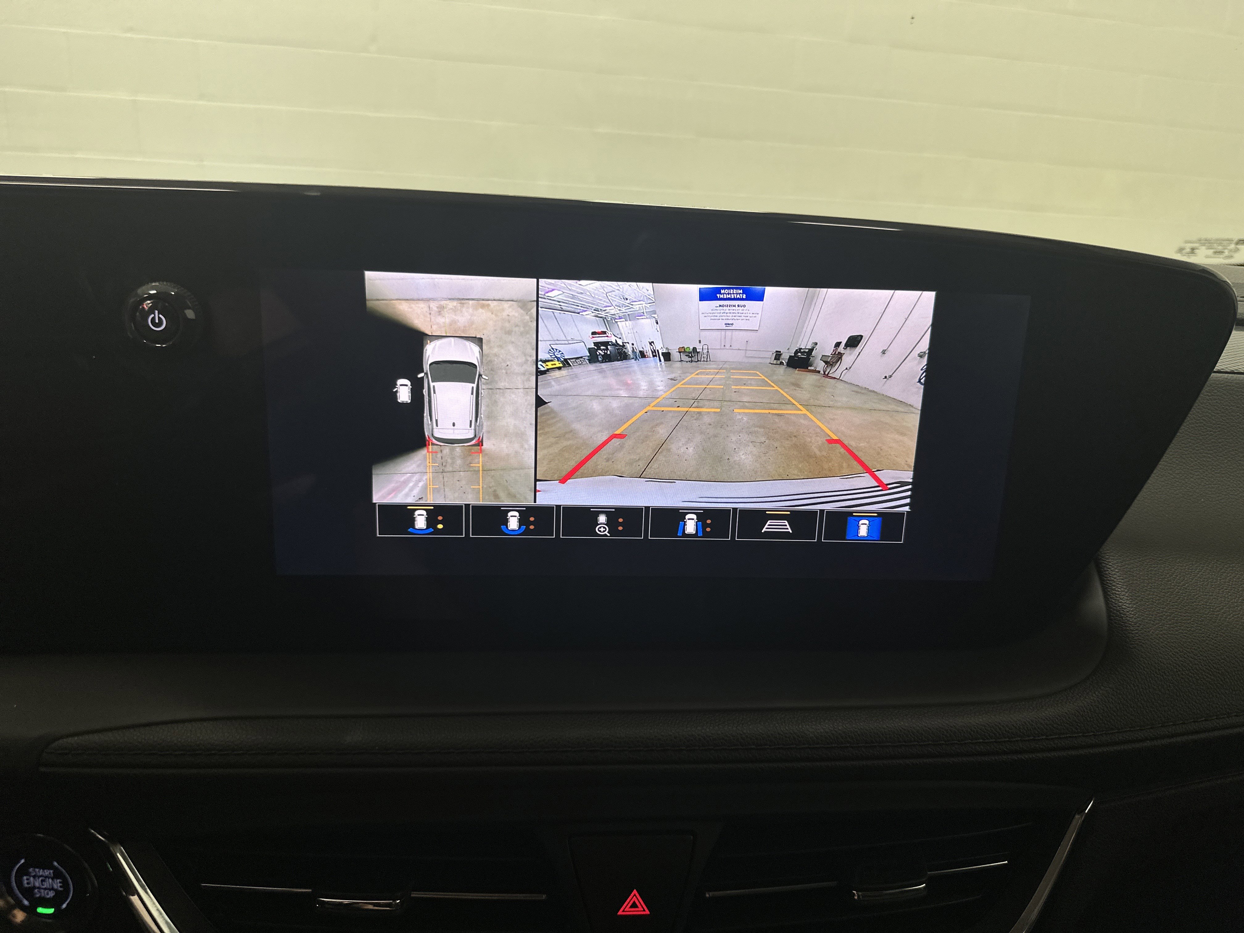 Used 2025 Buick Encore GX Sport Touring w/ Advanced Technology Package image 25