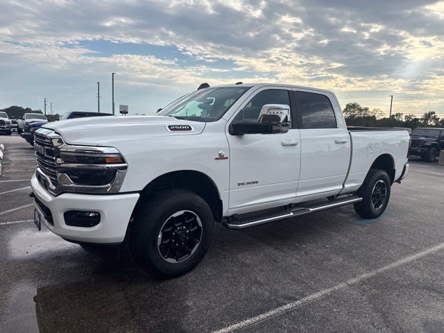 Used 2026 RAM 2500 Laramie AWD/4WD image 7