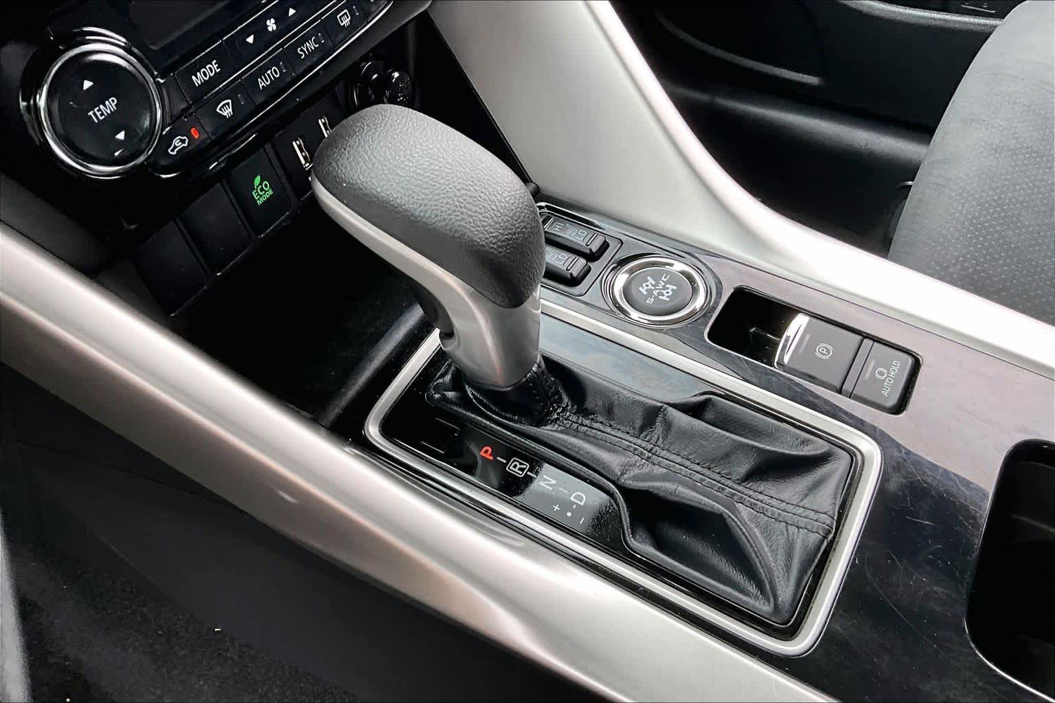 Used 2024 Mitsubishi Eclipse Cross SE AWD/4WD image 16