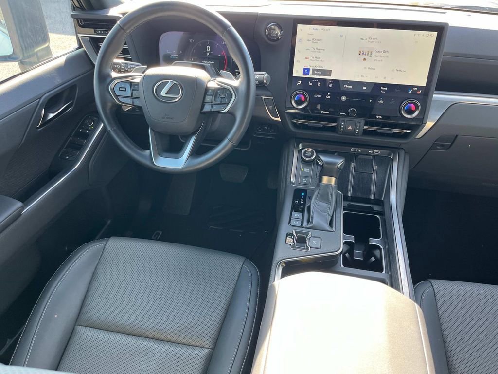 Used 2024 Lexus GX 550 550 Premium image 19