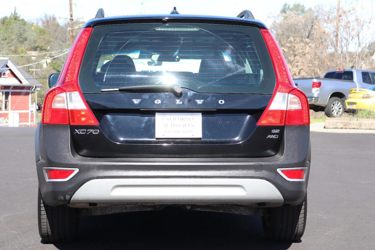 Used 2010 Volvo XC70 3.2 image 8