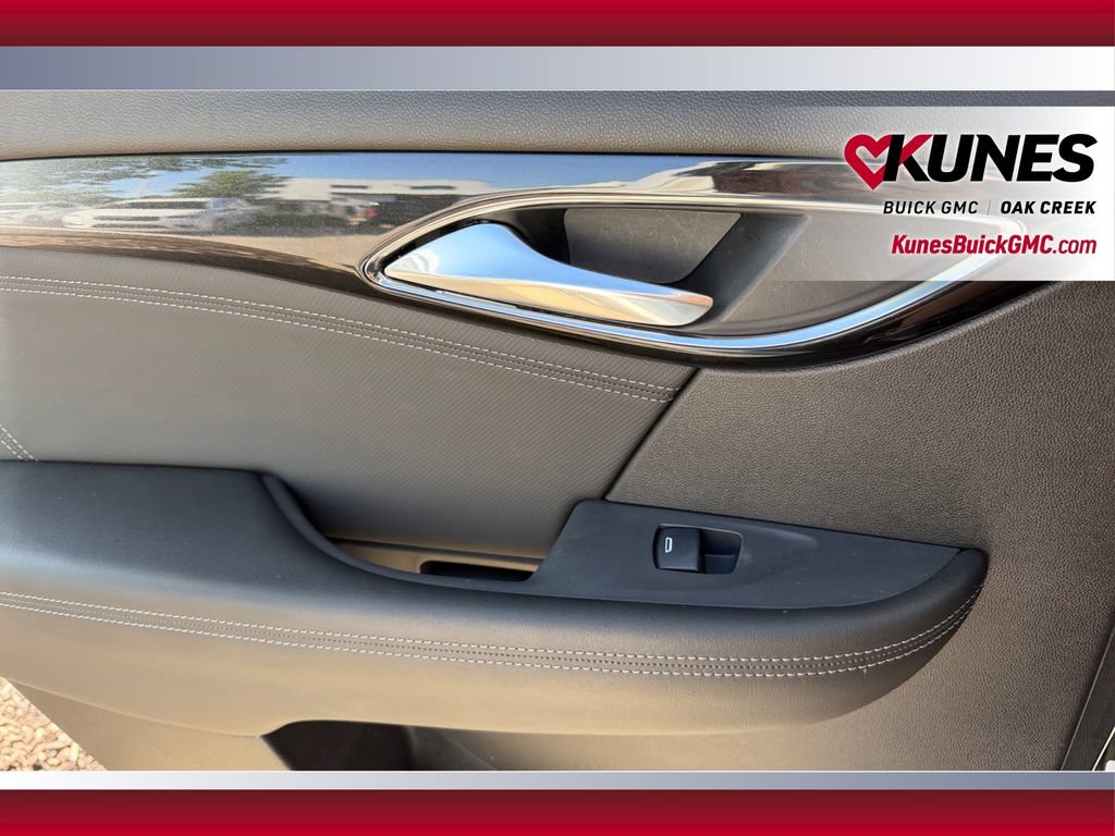 Used 2024 Buick Envision Preferred AWD/4WD image 33