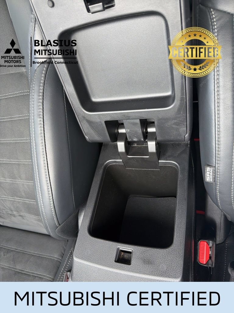 Used 2023 Mitsubishi Outlander 4WD Plug-In Hybrid image 25