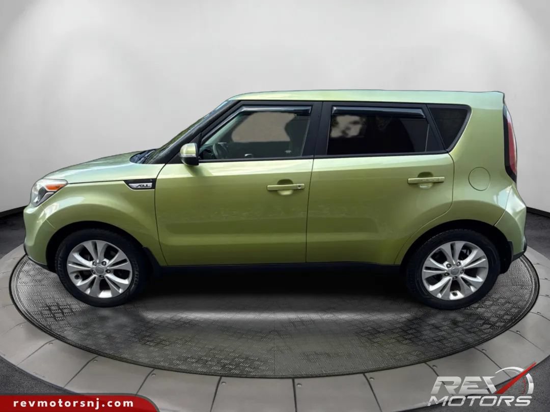 Used 2014 Kia Soul + FWD image 2