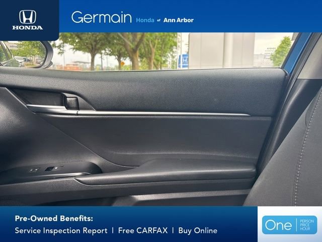 Used 2020 Toyota Camry LE FWD image 29