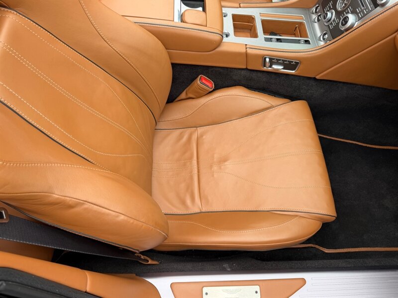 Used 2012 Aston Martin Virage Volante image 19