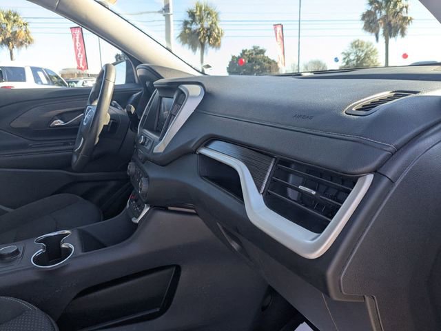 Used 2024 GMC Terrain SLE image 34