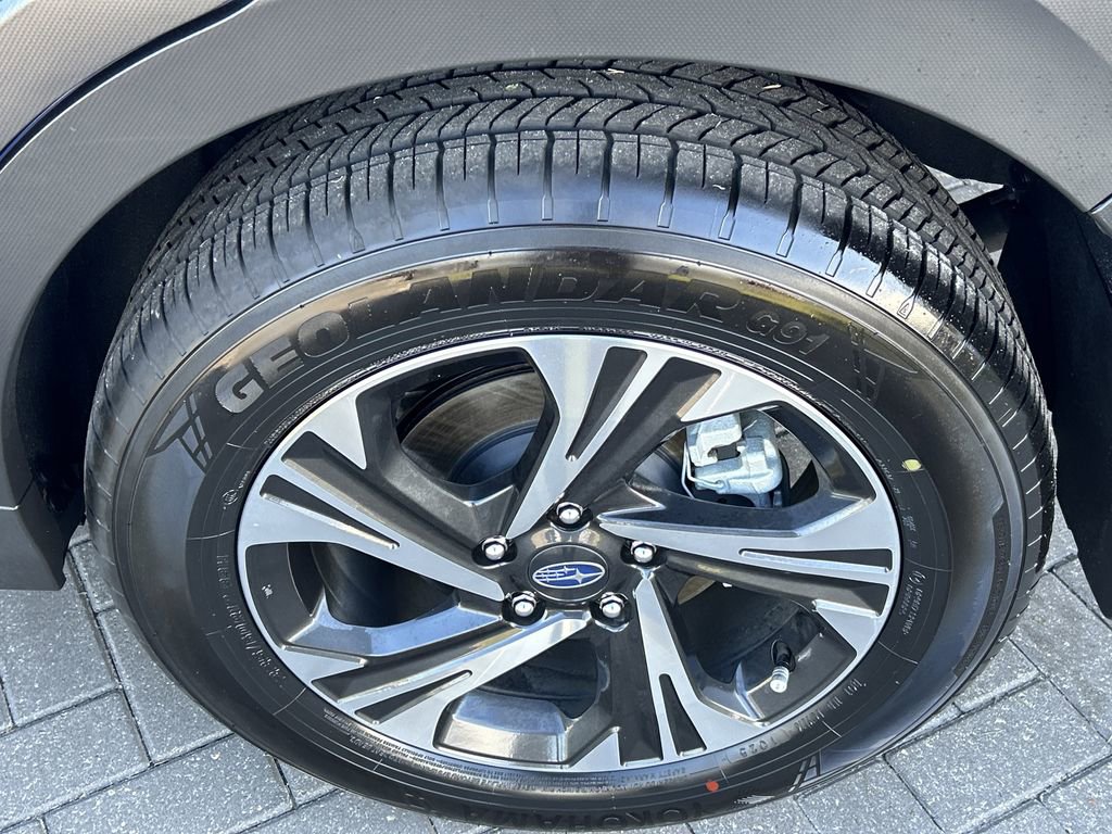 Certified 2025 Subaru Crosstrek 2.0i Premium w/ Popular Package #4 image 30