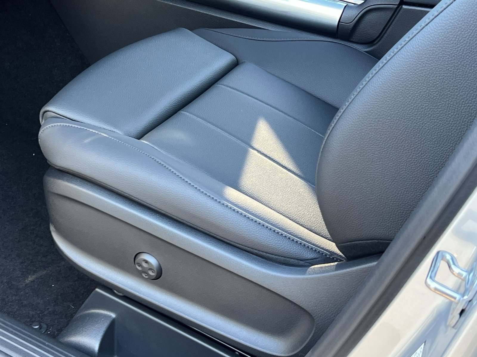 New 2026 Mercedes-Benz GLA 250 4MATIC image 12