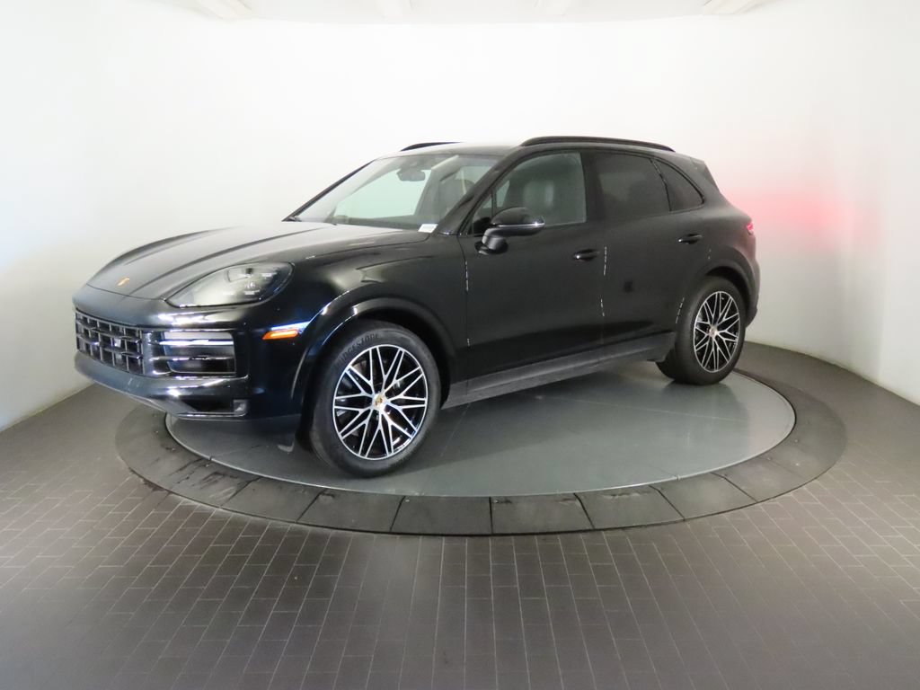 Certified 2024 Porsche Cayenne AWD/4WD image 1