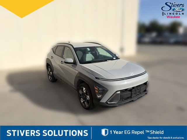 Used 2025 Hyundai Kona SEL AWD/4WD image 3