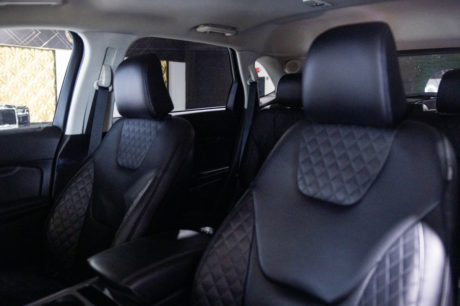 Used 2024 Ford Edge Titanium AWD/4WD image 9