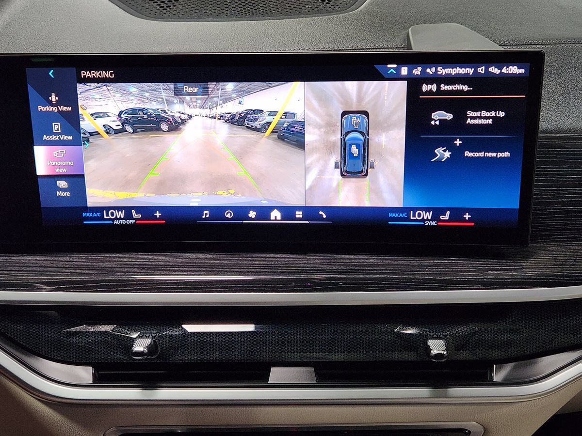 Used 2024 BMW X5 xDrive40i w/ M Sport Package AWD/4WD image 38