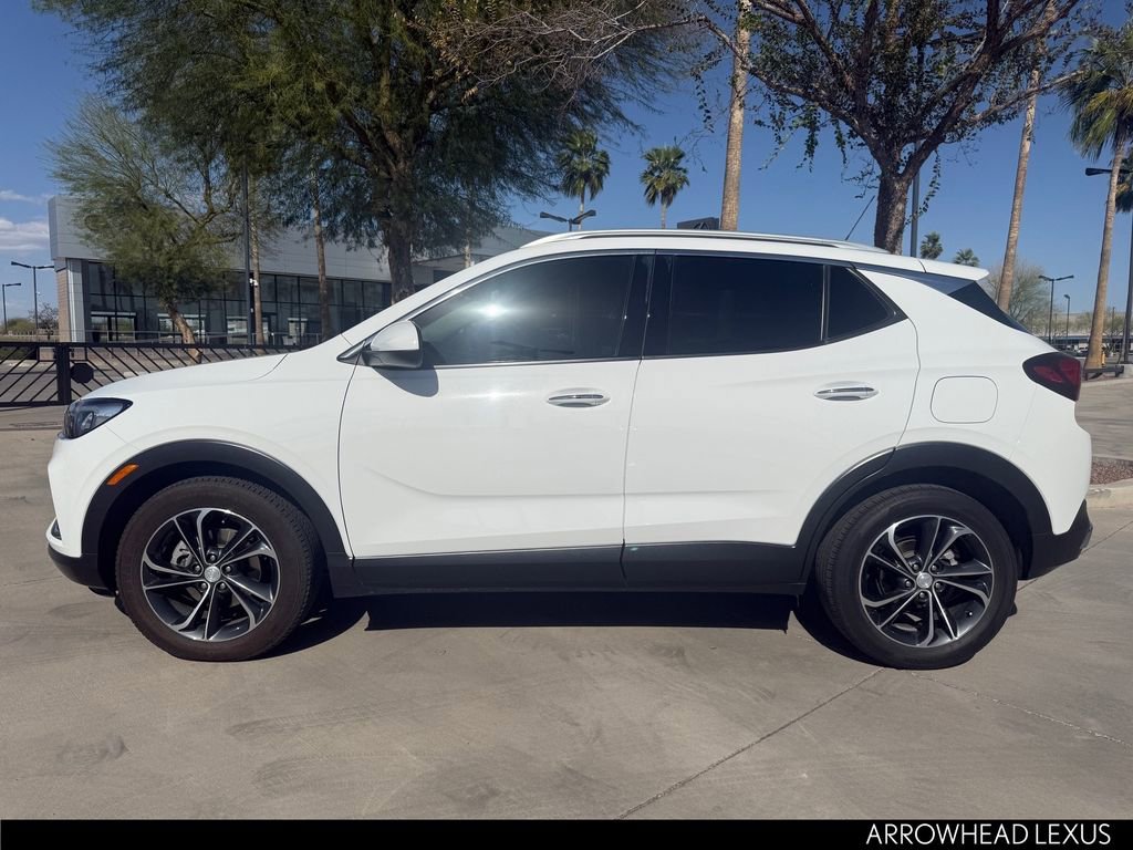 Used 2022 Buick Encore GX Essence image 3