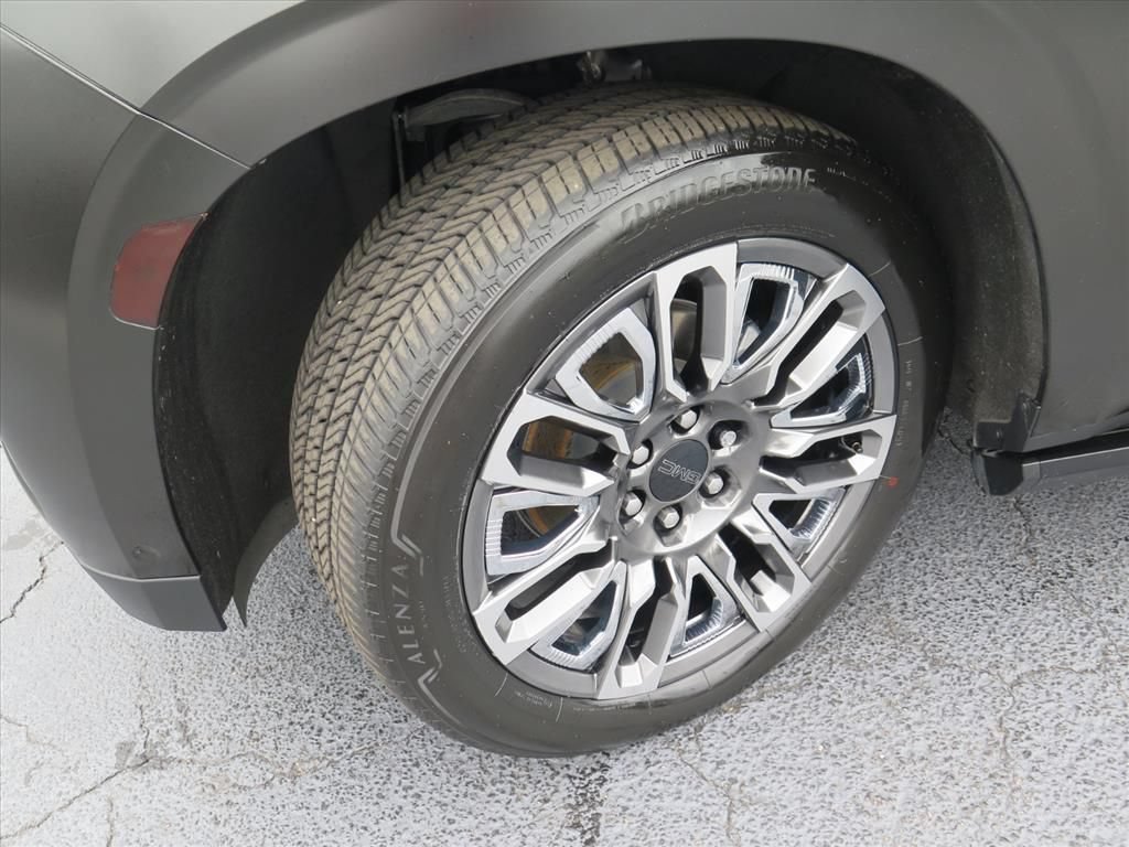 Used 2023 GMC Yukon Denali Ultimate AWD/4WD image 26
