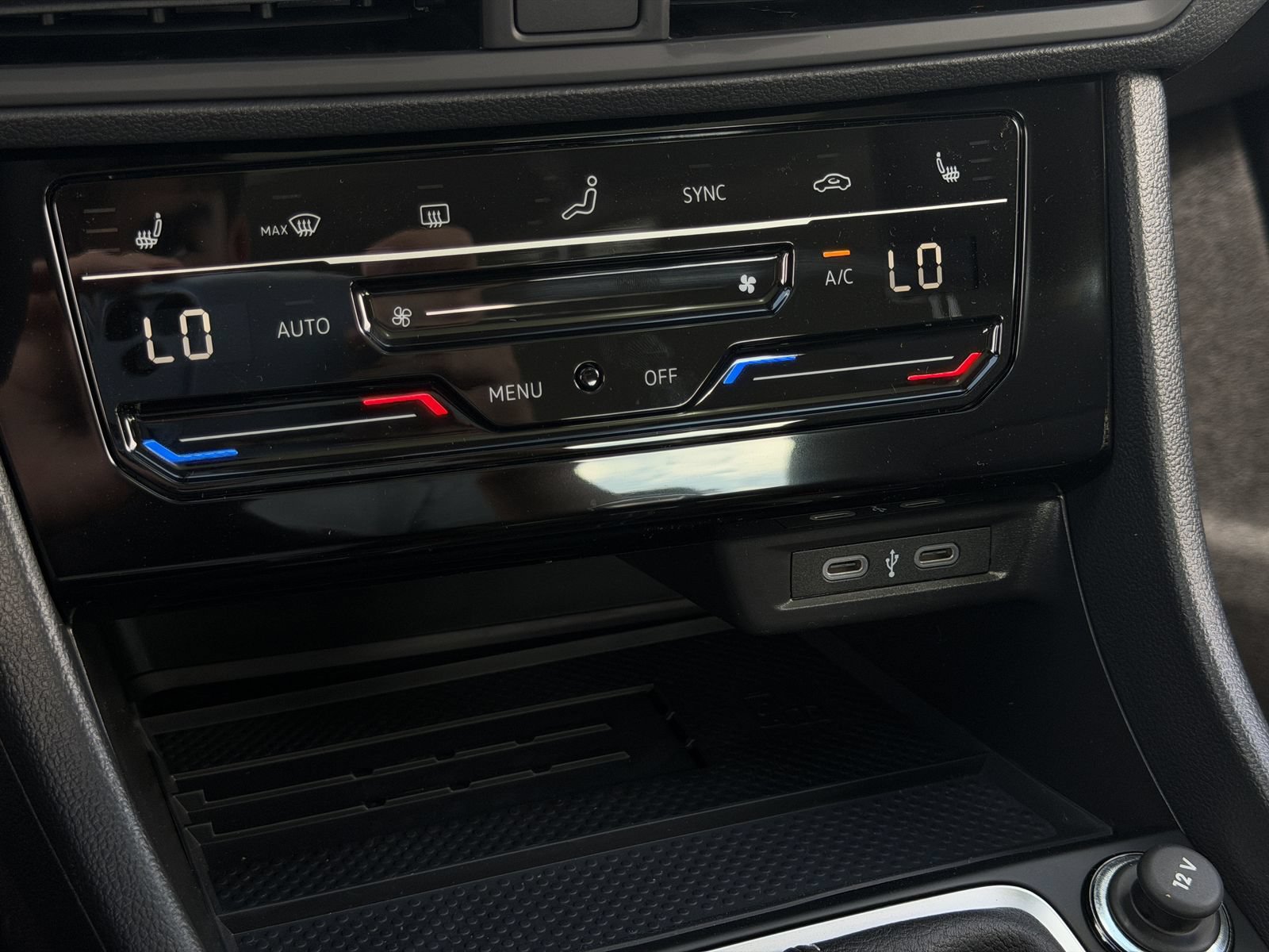 New 2026 Volkswagen Jetta SE FWD image 20
