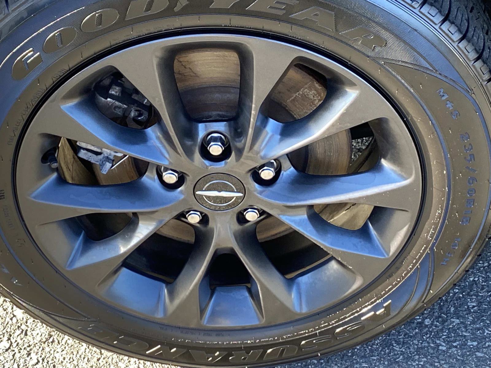 Used 2021 Chrysler Pacifica Touring-L w/ Premium & Safety Sphere Group image 24